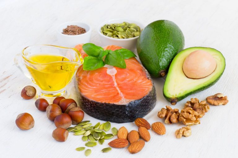 7 alimentos grasos que pueden ayudarte a adelgazar