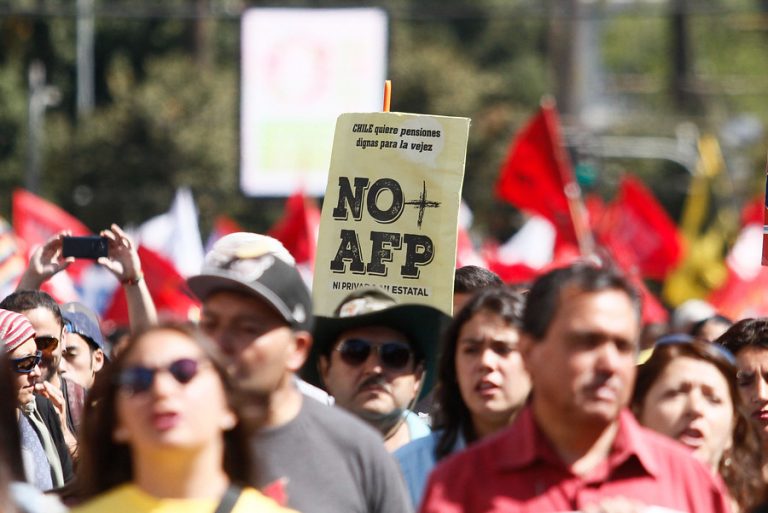A un año de masiva marcha, Movimiento No + AFP realiza diferentes movilizaciones en todo el país