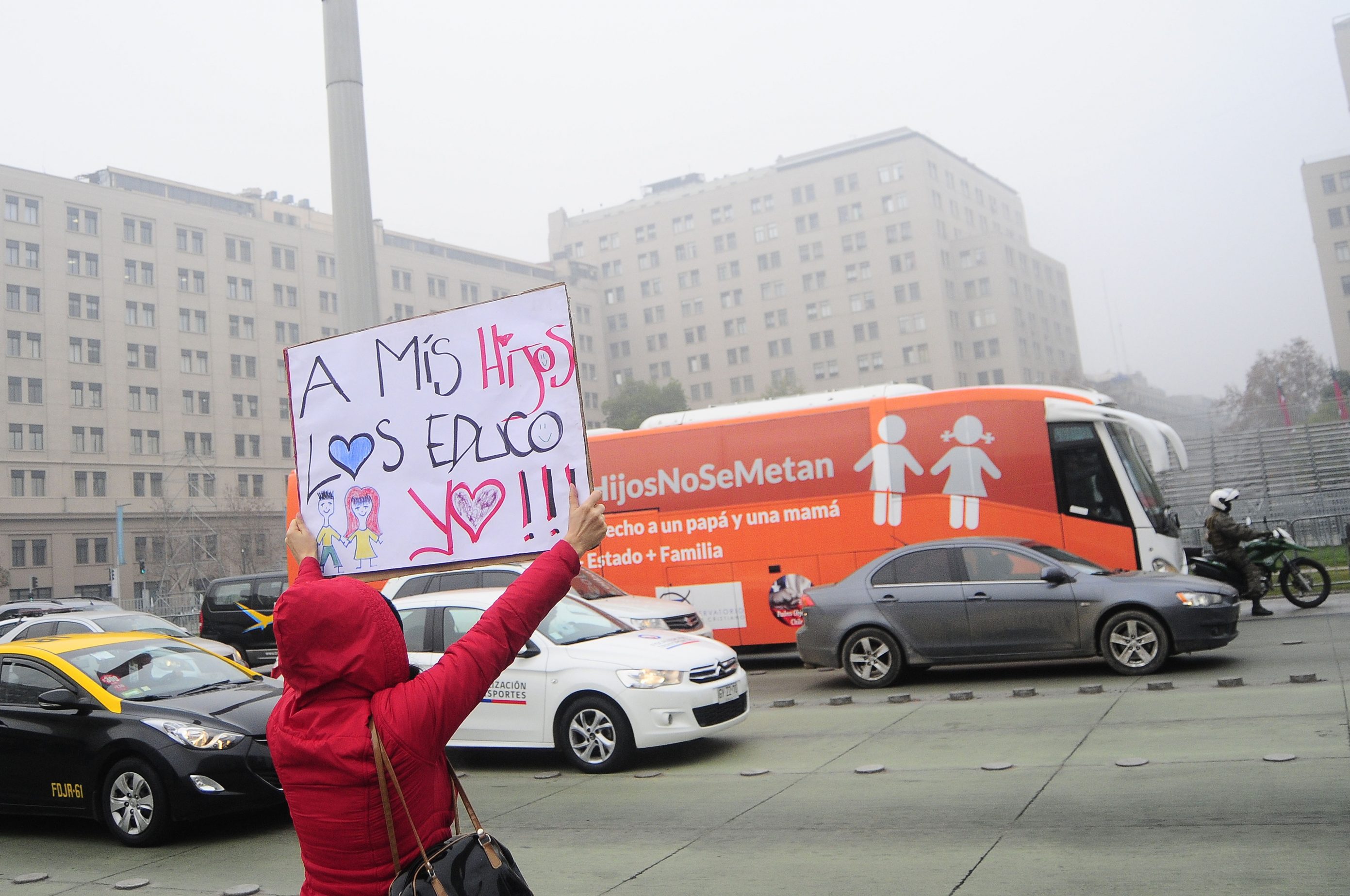 Reacciones tras la llegada del polémico bus de la libertad