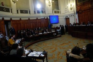 Comisión de Constitución del Senado despachó proyecto que despenaliza aborto en tres causales
