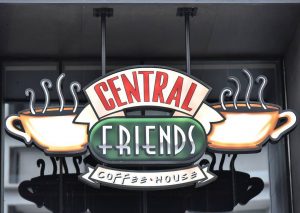 Central Friends: El primer café en Chile inspirado en Central Perk de "Friends"