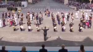 Ejército francés sorprende al ritmo de Daft Punk al cierre del desfile del 14 de julio