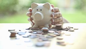 ¿Quieres ahorrar dinero? Deja estos hábitos que te lo impiden