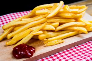 Estudio: Las papas fritas harían regenerar el cabello
