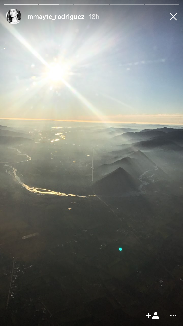 Mayte Rodríguez y Alexis Sánchez 