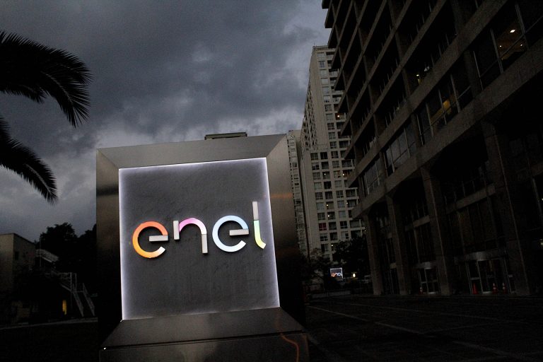 Joaquín Lavín propone solución con cargo a Enel para quienes aún están sin luz en Las Condes