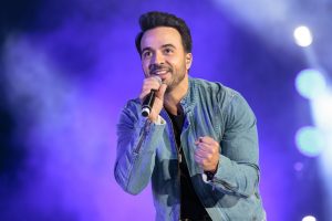 Luis Fonsi llena las redes sociales de ternura con esta foto