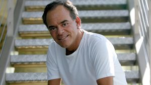 Hijo de Eduardo Cruz-Johnson se refiere a la salud de su papá