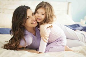 Madres solteras tienen más alta autoestima, afirma un estudio