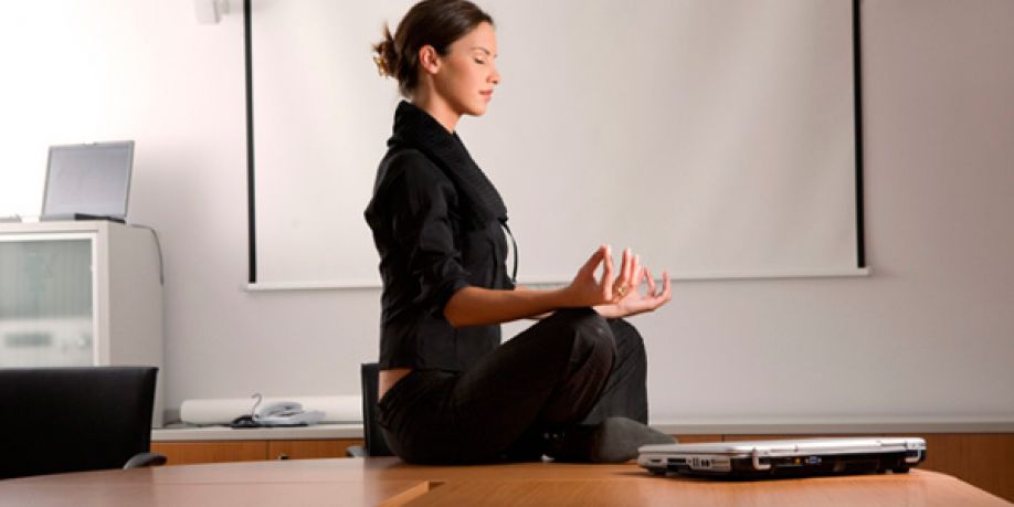 Estudio revela que meditar varía la estructura del cerebro