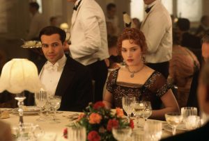 ¿Recuerdas al villano de "Titanic"? Así luce a 20 años del estreno de la película