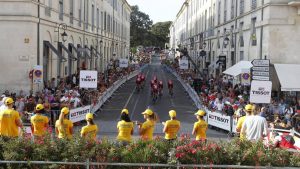 #FMDOSTEINFORMA Reportan tiroteo en la estación de Nimes, Francia