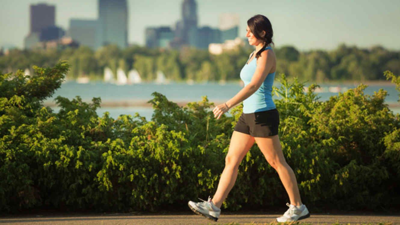 4 tips para convertir la caminata diaria en un ejercicio fitness