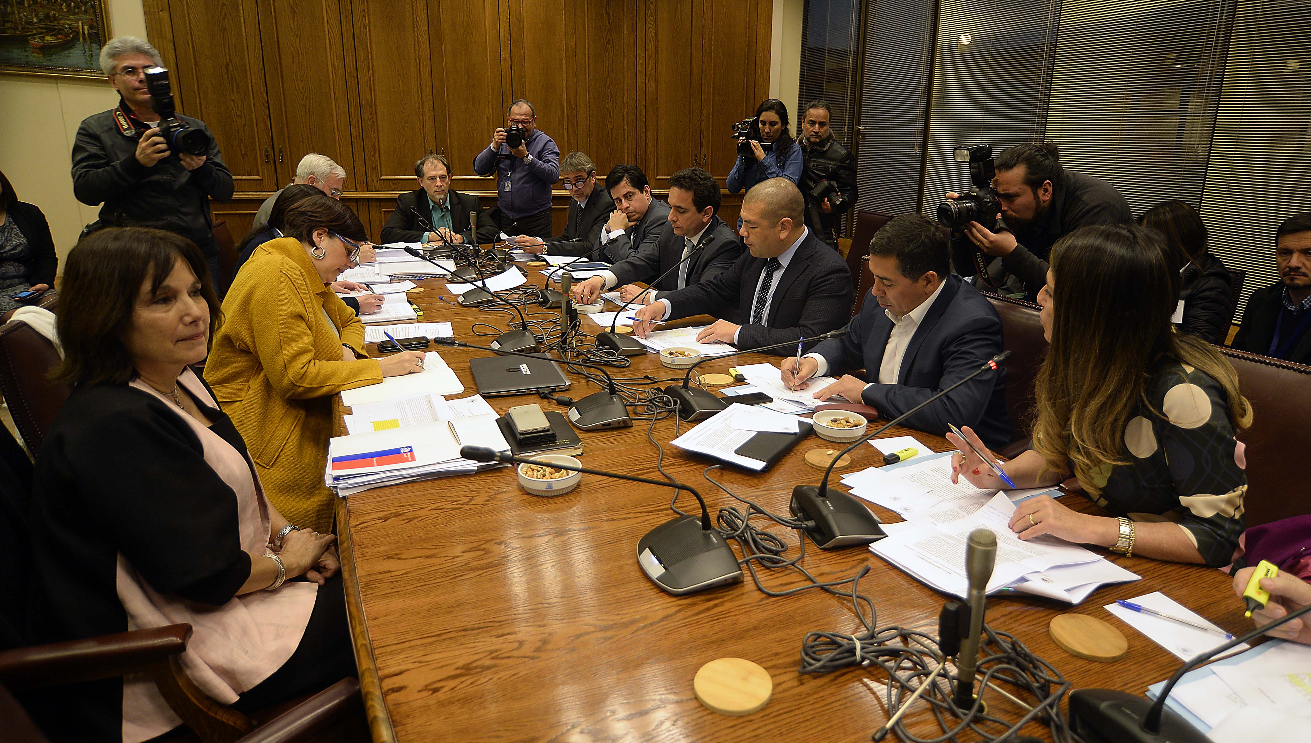 Comisión Mixta aprueba el proyecto de despenalización del aborto en tres causales