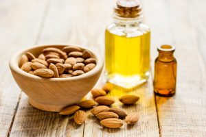 Conoce los beneficios y la versatilidad del aceite de almendras