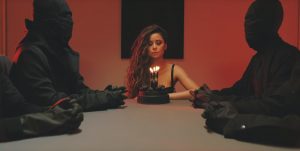 #AlertaDeEstreno Camila Gallardo lanza "Un poco más de frío", su nuevo y desgarrador videoclip