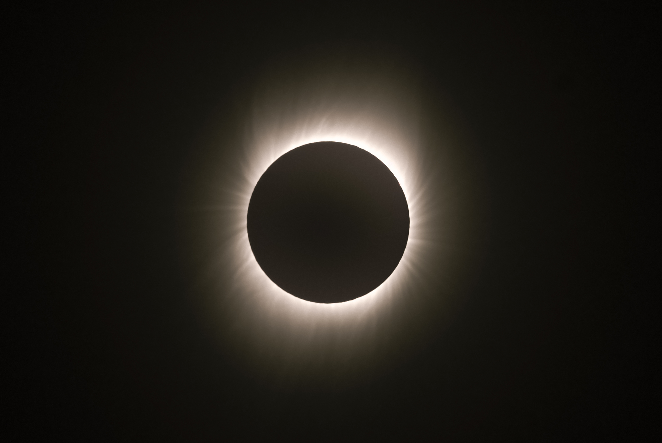 ¿Te quedaste con las ganas? ¡Revisa las fechas de los próximos eclipses solares!