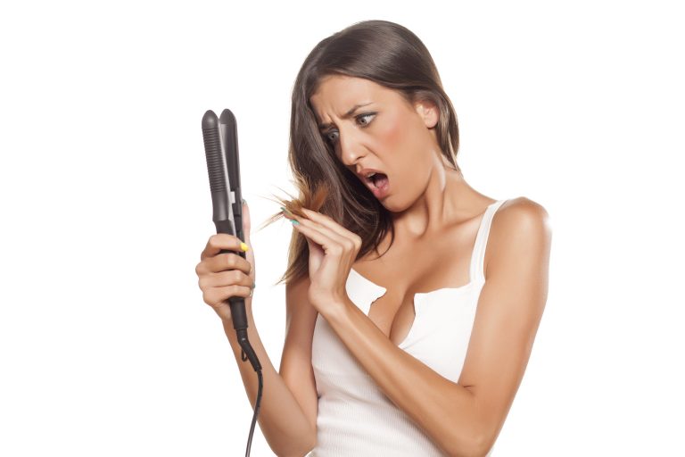 ¿Cómo evitar el daño de la plancha en el pelo?