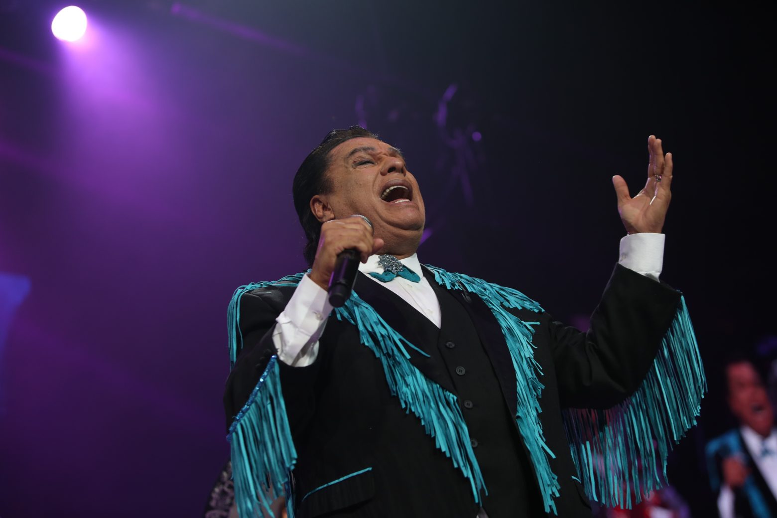 Los 7 mejores duetos del inigualable Juan Gabriel y grandes artistas