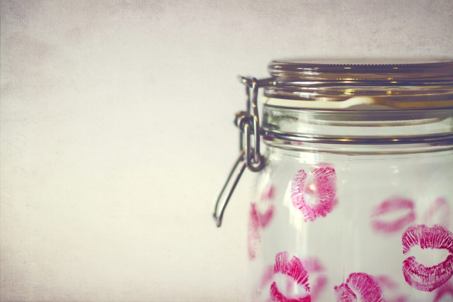 ¿Te pasó? Estos son los 6 peores primeros besos