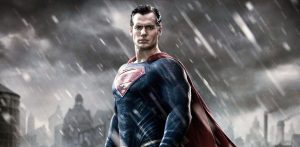 ¿No será mucho? El impactante resultado de joven que se ha operado más de 20 veces para verse igual a Superman