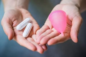 ¿Quieres usar la copa menstrual? Conoce sus ventajas y desventajas