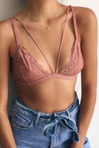 Bralette: Si sabes elegirlo, es un acierto para pechos grandes