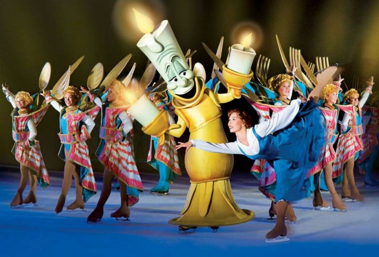 Con más de 60 personajes, "Festival Mágico sobre hielo" de "Disney on ice" que deslumbra en Chile