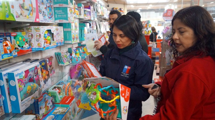 #FMDOSTeInforma Seremi de Salud prohíbe venta de juguete por peligro para niños