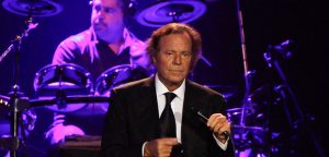 Julio Iglesias enfrentará nueva demanda por paternidad