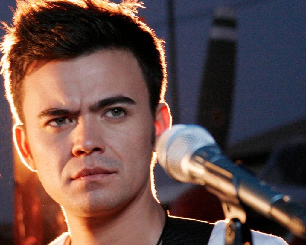 #AlertaDeEstreno Escucha "Terrenal", la nueva canción de Mario Guerrero