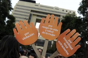 ¡Aprobado! Despachan ley despenalización del aborto en tres causales