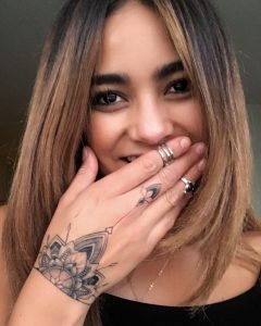 Según médium el departamento de Camila Recabarren tendría dos inquietantes presencias