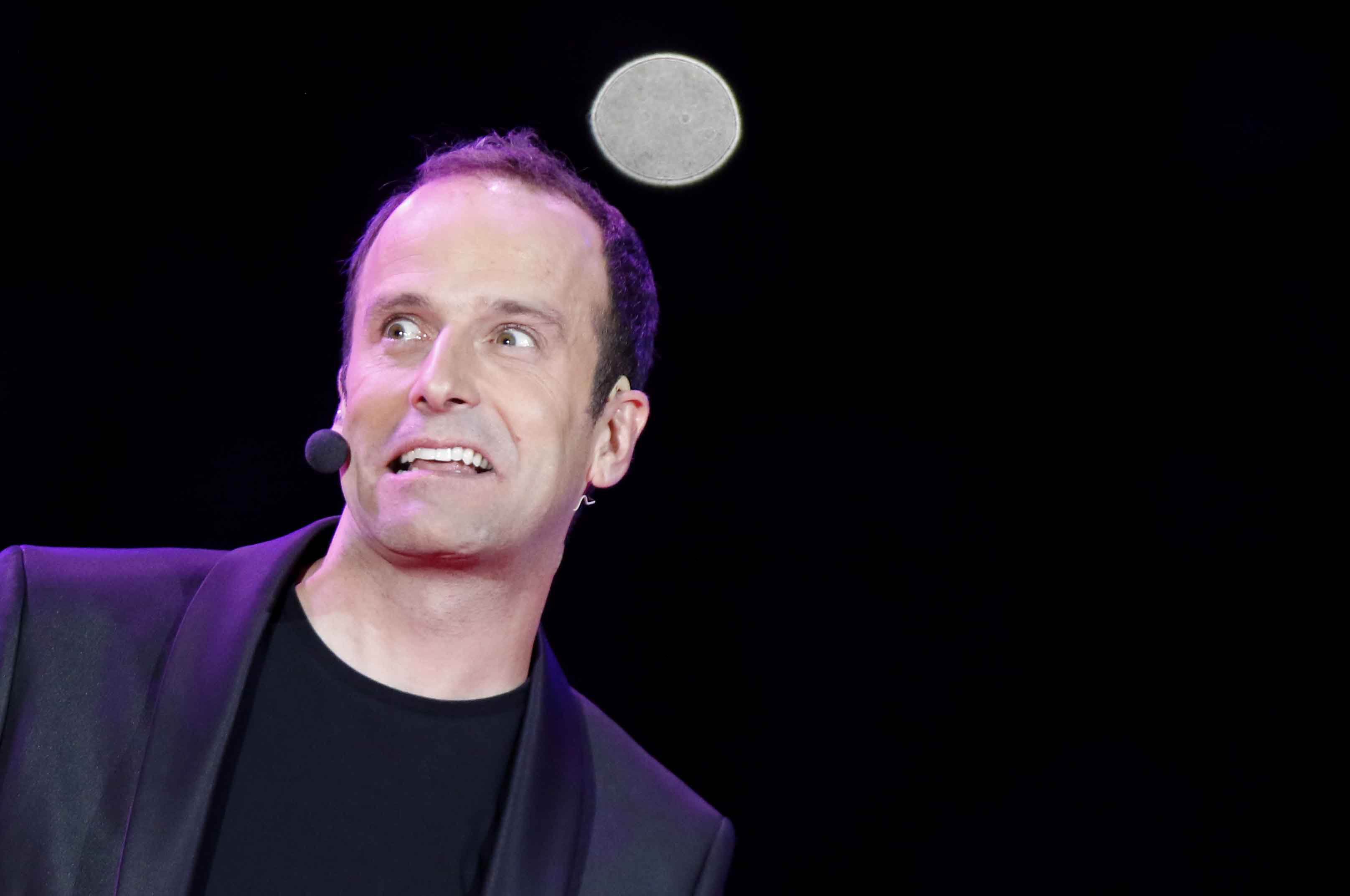 Hija de Kramer causó furor con su acompañante para su graduación de octavo básico