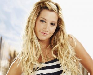 Ashley Tisdale revoluciona redes sociales con su cambio de look más radical