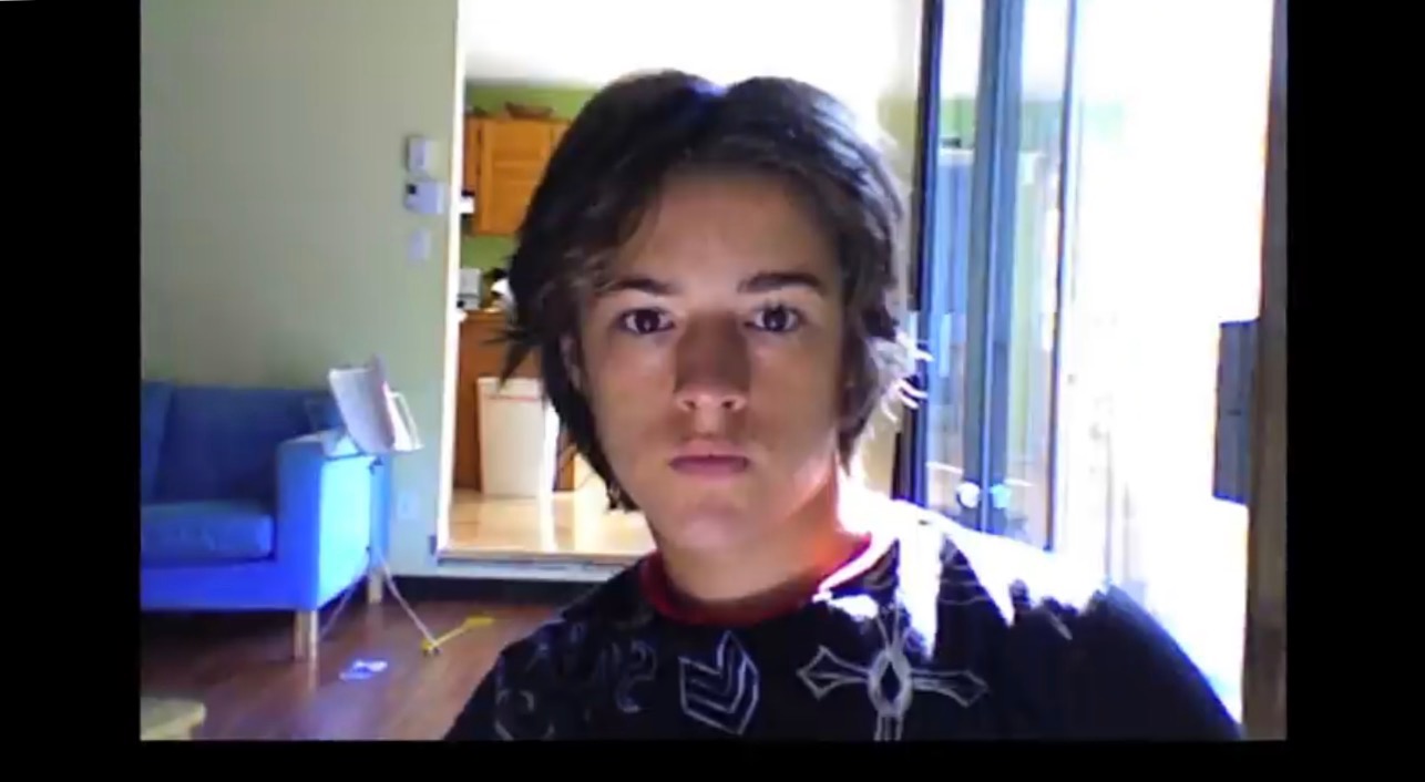 Este joven se fotografió desde los 12 años hasta el día de su matrimonio y este fue el resultado