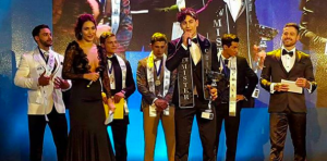 Este es el hombre que se coronó como el más hermoso de Chile