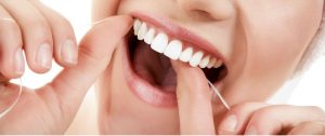 ¿Qué significa soñar con que se te caen los dientes?