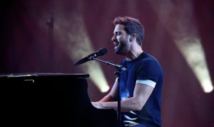 ¡Pablo Alborán lideraría la lista! Conoce los artistas que estarían en esta Teletón 2017