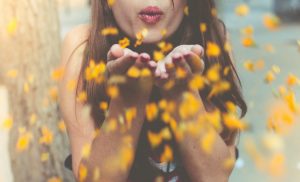 Horóscopo zodiacal: Despide septiembre con las predicciones primaverales de #LosMensajesDeCupido