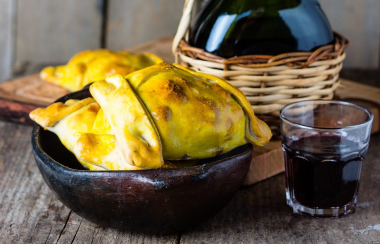 ¿Lo probarías? Este es el sándwich empanada que podrás disfrutar en Fiestas Patrias