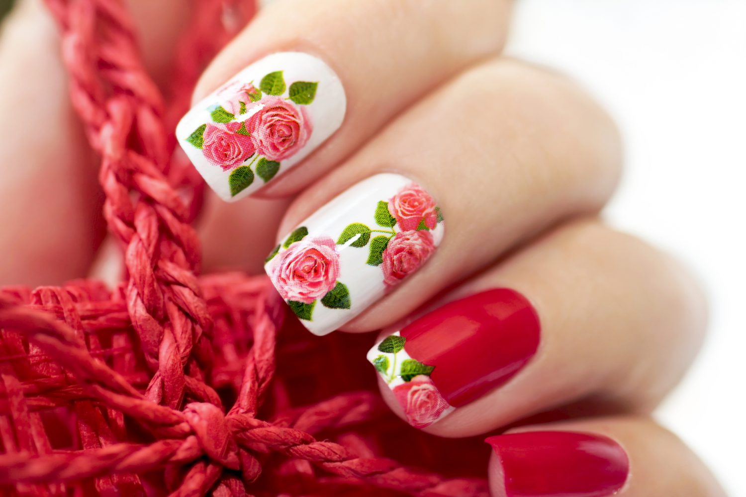 Manicure uñas florales