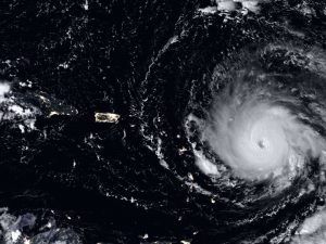 Famosos envían su apoyo a los afectados por el huracán Irma