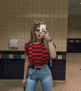 Modelo se hizo famosa por sus cejas y ahora arrasa en todo el mundo