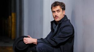 ¡Guapo! Nicolás Oyarzún deja atrás a "Gerardo Montero" y se atreve con nuevo look