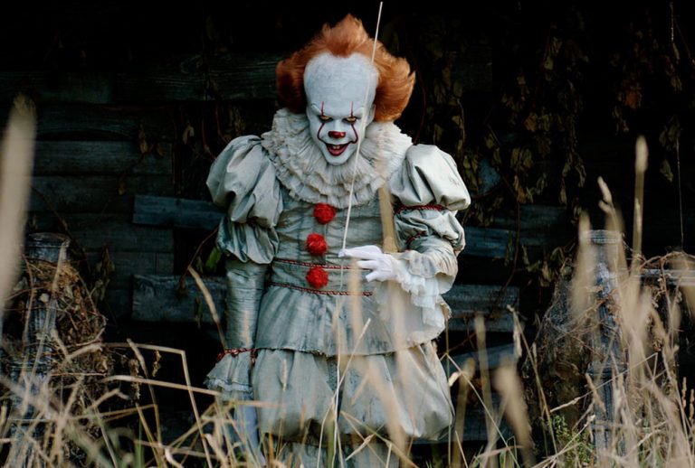 ¡Diseños del terror! La manicure inspirada en "It" arrasa en redes sociales