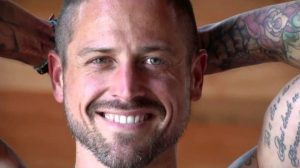 Pascual Fernández sorprendió con un radical cambio de look