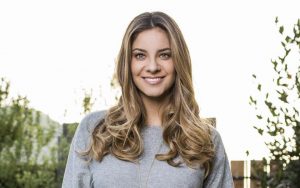 Camila Stuardo revoluciona las redes sociales con su figura post parto