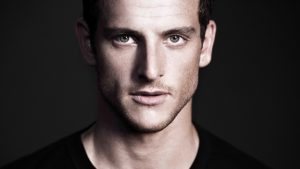 Eyal Meyer se convertirá en el próximo Tony Manero en "Fiebre de sábado por la noche"