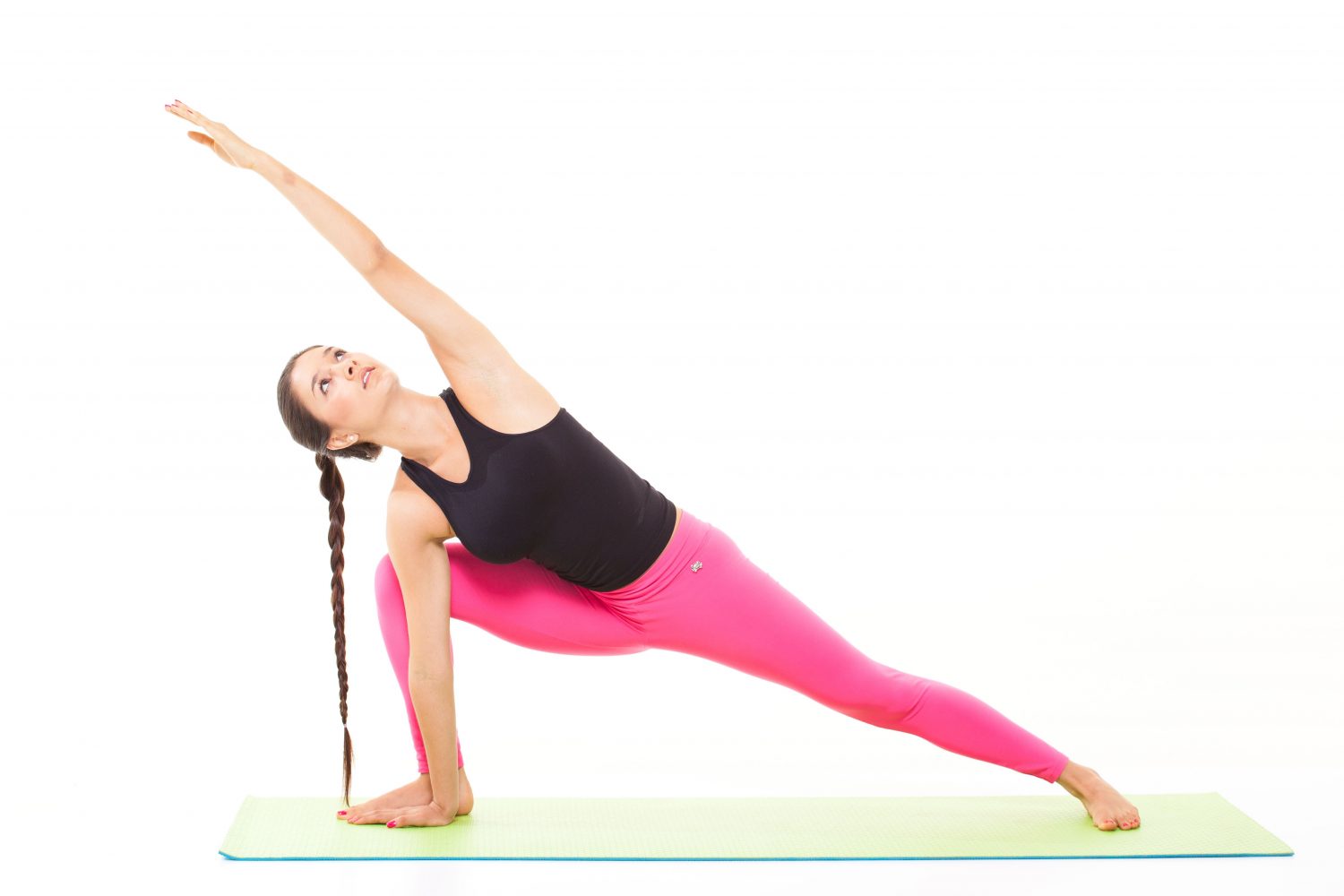 Postura triángulo yoga